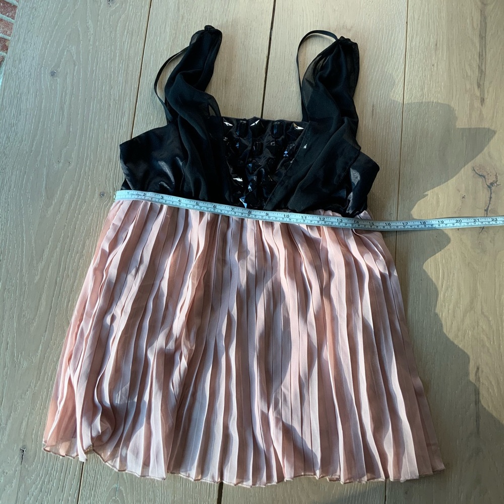 Forever 21 Flowy Top Size L - Picture 11 of 12